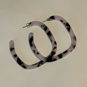 Tortoise Shell Hoop Earrings